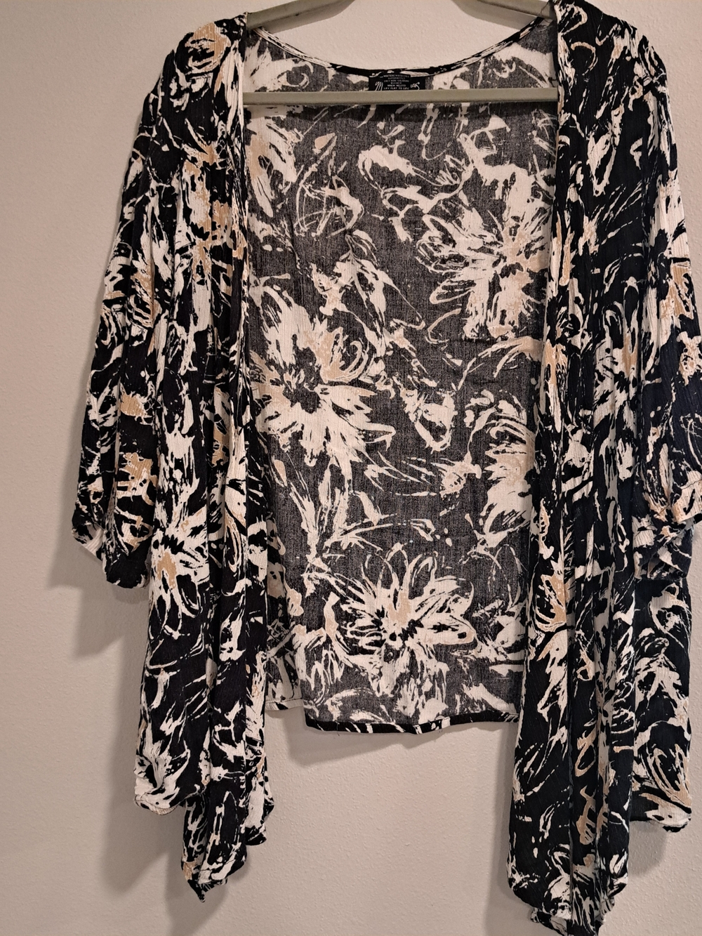 Maggie Barnes Womens 2X Black White Cream Floral Open Front Cardigan Cover Up